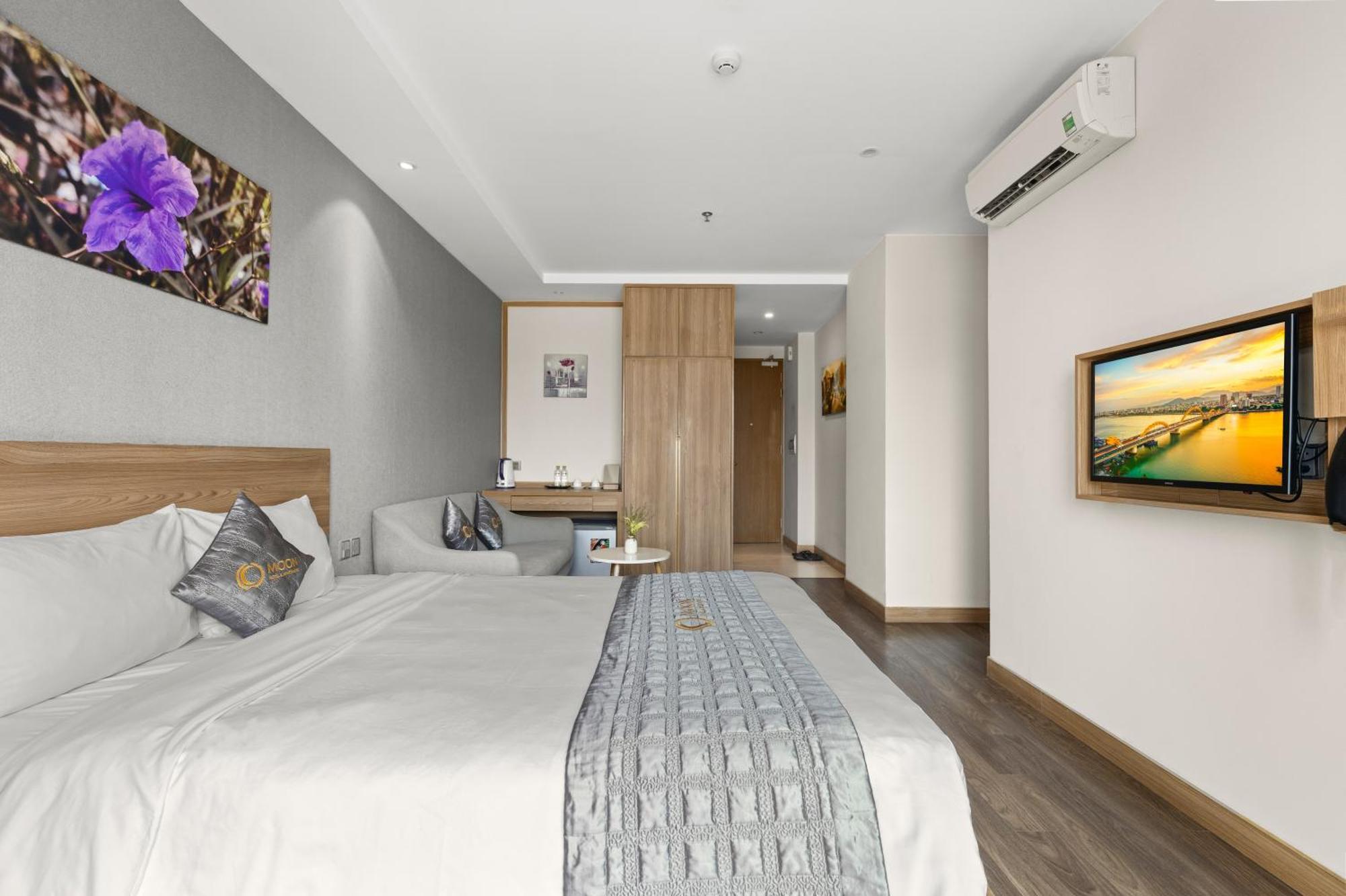 Moon Hotel And Apartment Da Nang Exterior photo